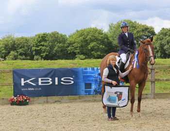 Helen Mitchell scoops the KBIS Insurance Senior British Novice Second Round win at Beacons Equestrian Centre